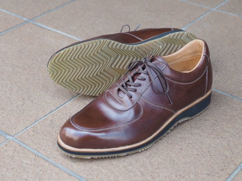 レザースニーカー